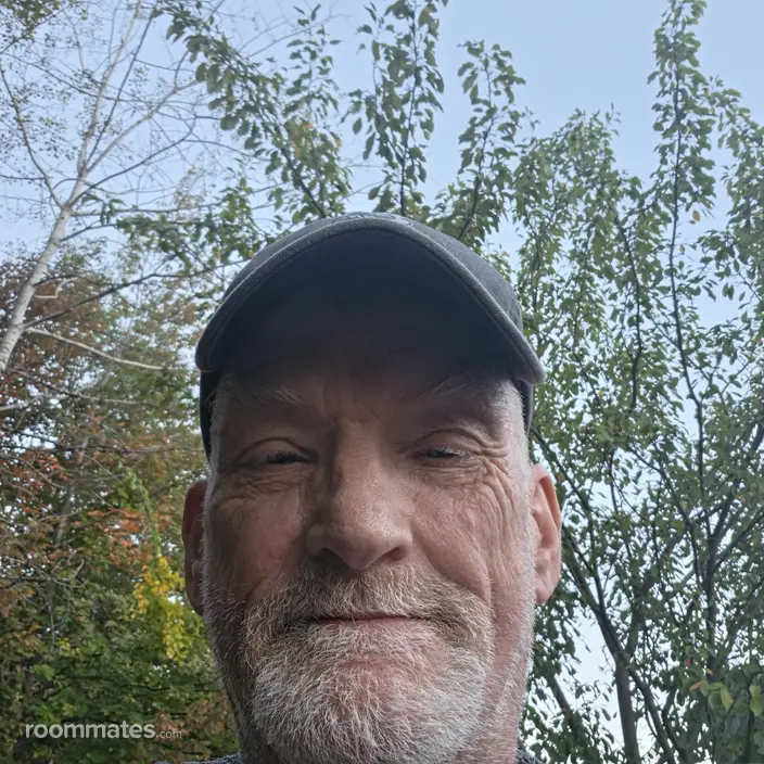 Roommate looking Scarborough, ME, $1400