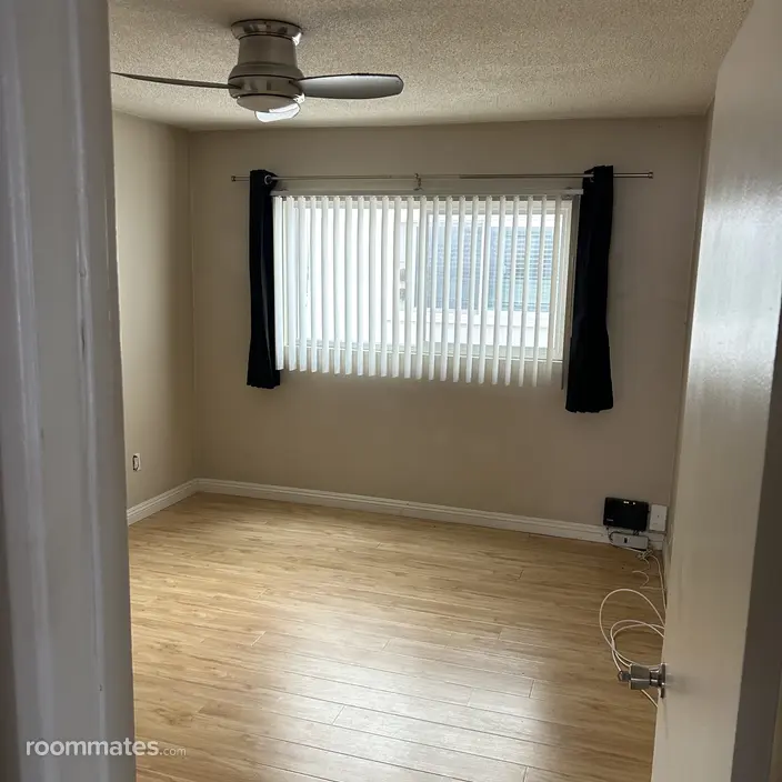 Room for rent in Huntington Beach, CA $1250, apartment