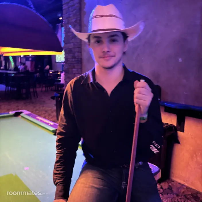 Roommate looking Concord, NH, $1000