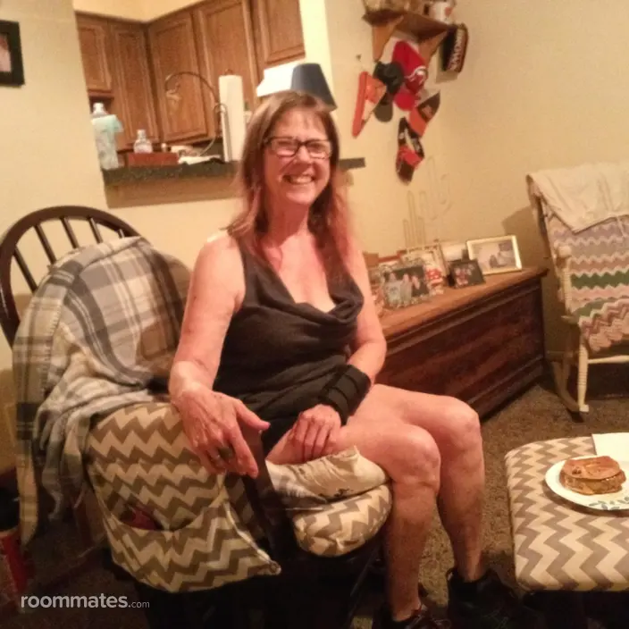 Roommate looking Largo, FL, $500