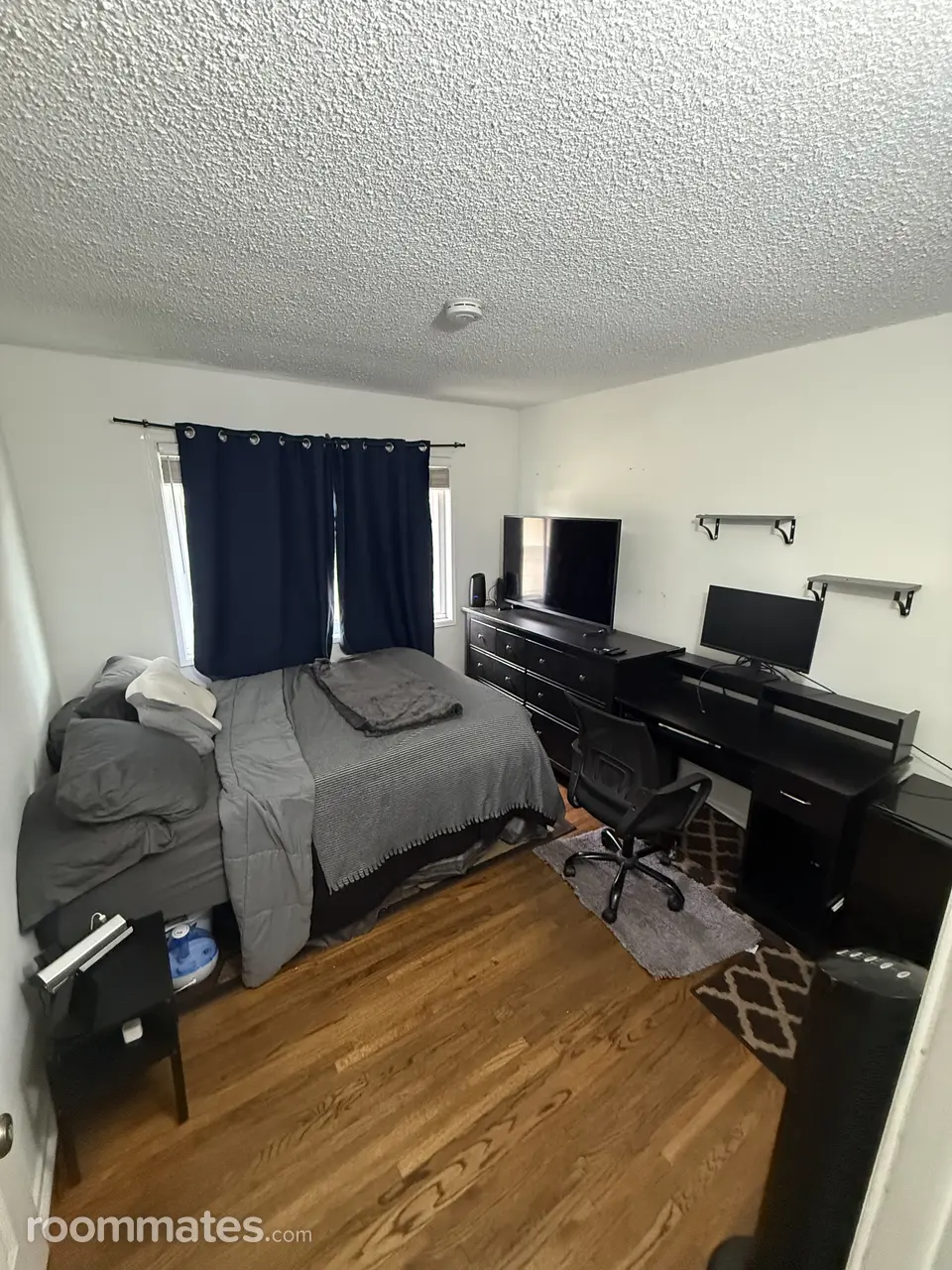 Profile photo 8 of 9