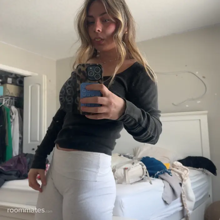 Roommate looking Minneapolis, MN, $800