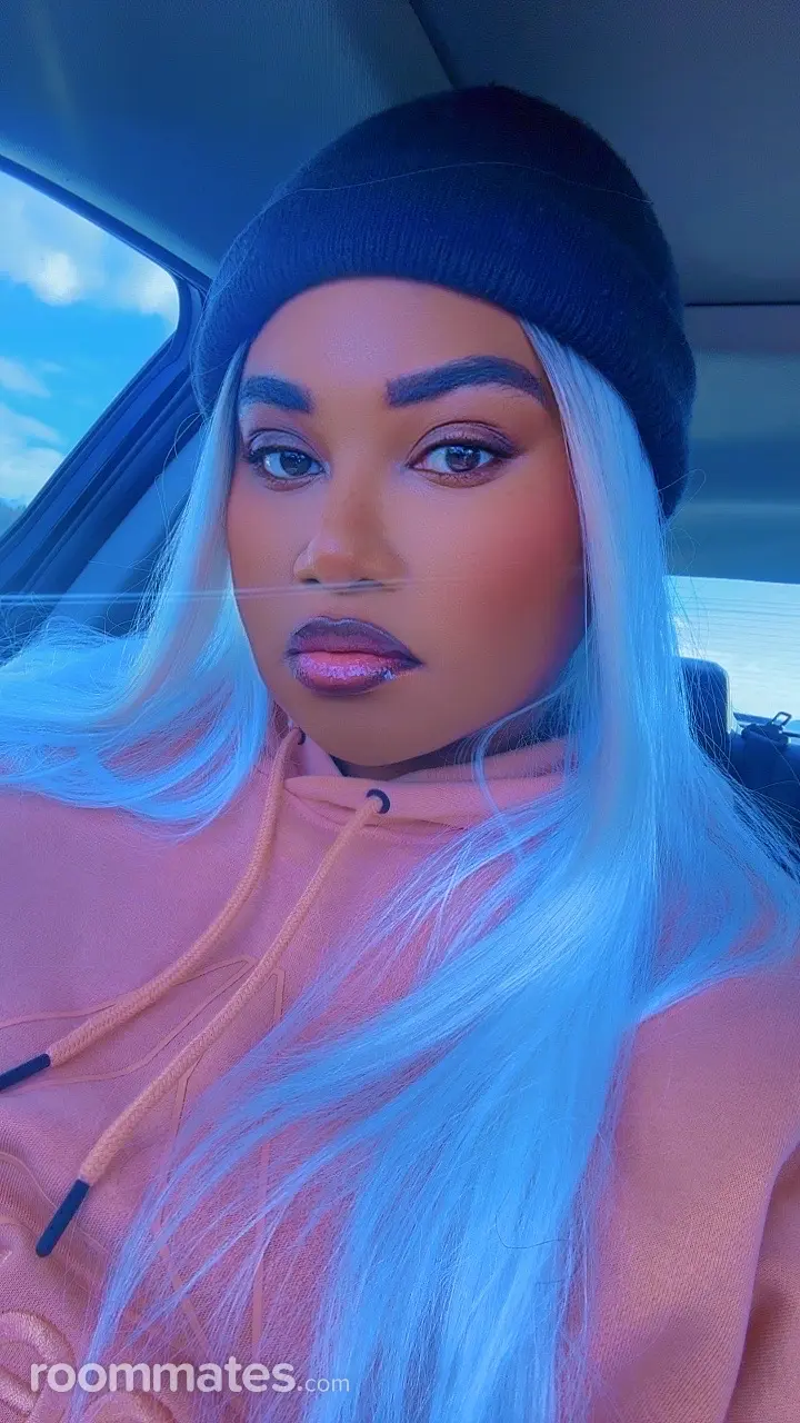 Profile photo 4 of 11