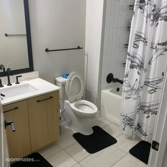 Room for rent in Atlanta, GA $1000, house
