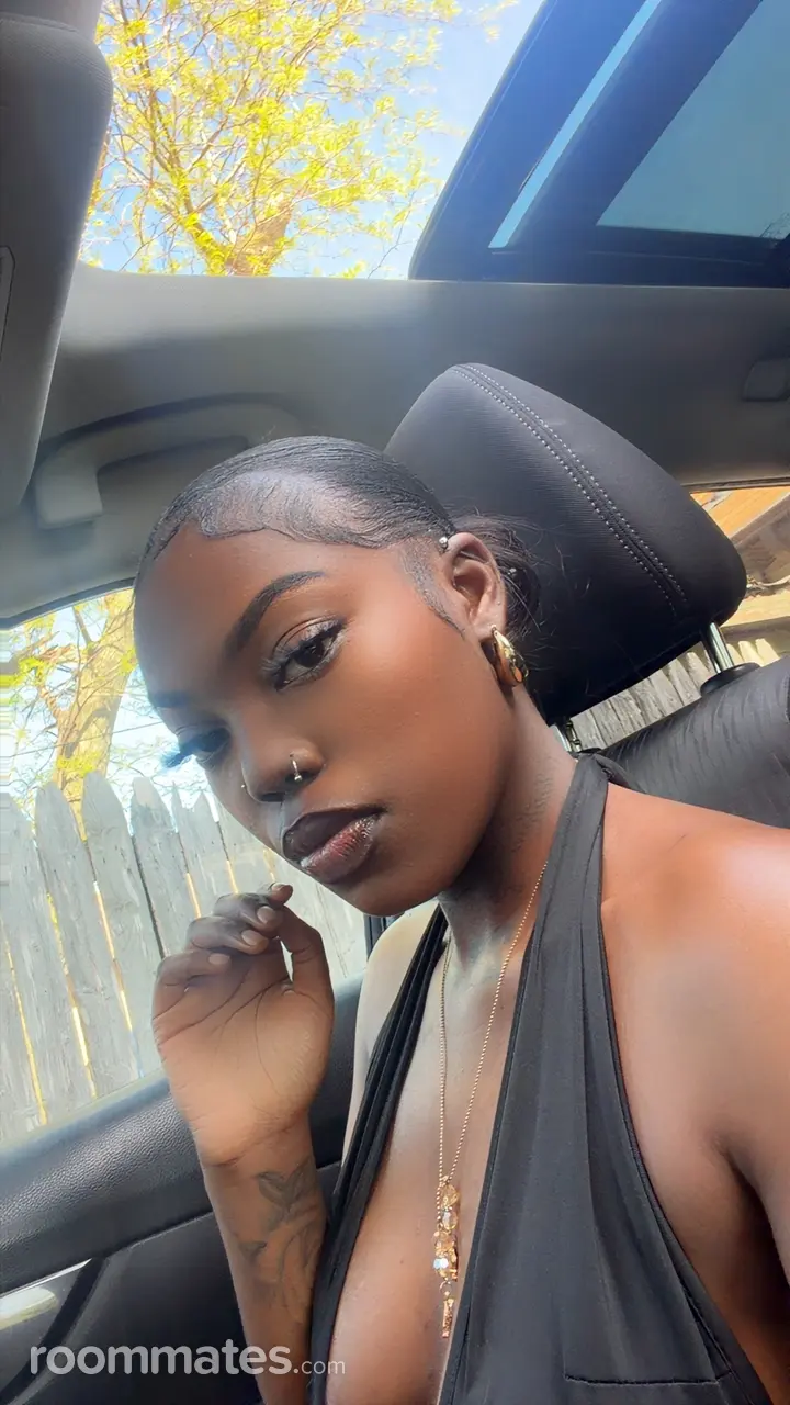 Profile photo 5 of 6