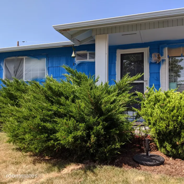 Room for rent in Woodburn, OR $1000, house