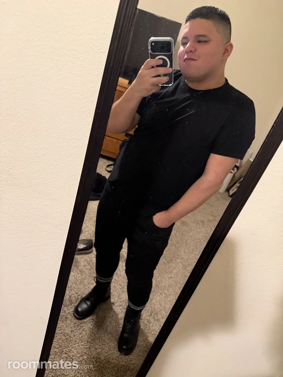 Profile photo 4 of 4