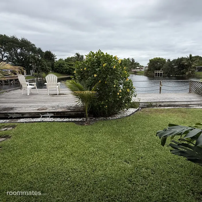 Room for rent in Fort Lauderdale, FL $1600, house