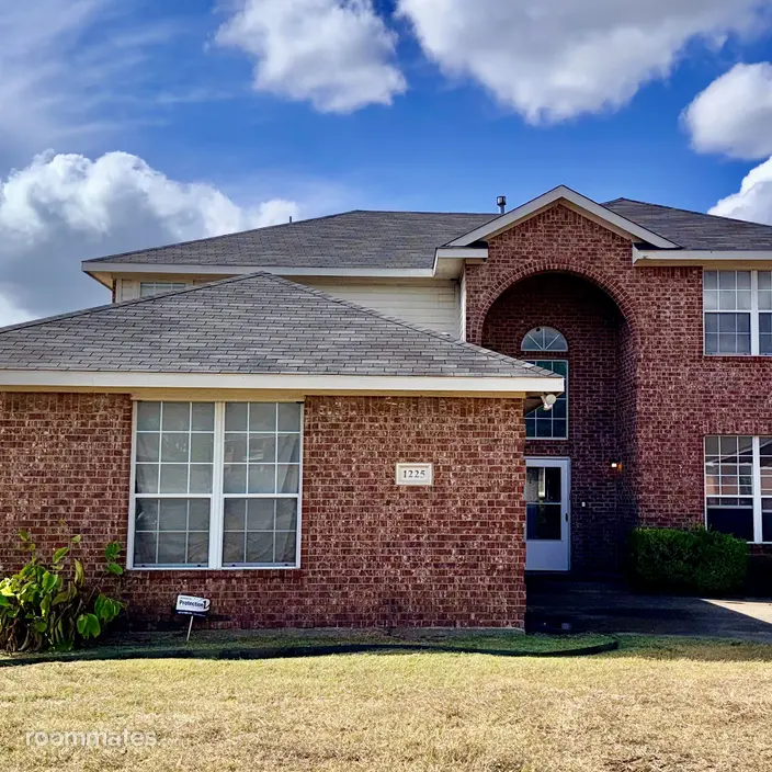 Room for rent in DeSoto, TX $1300, house