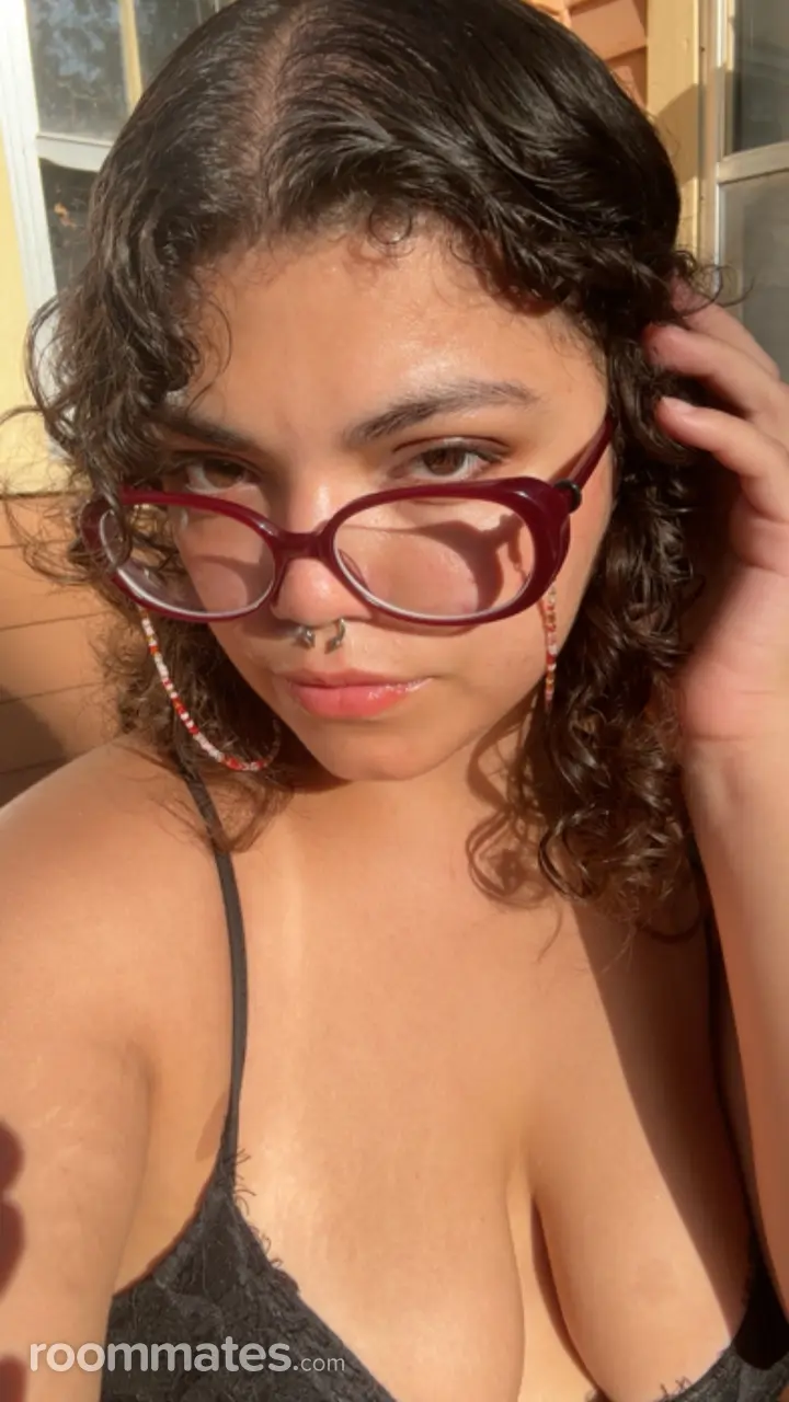 Profile photo 11 of 16