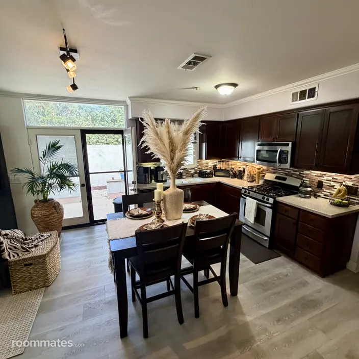 Room for rent in Pasadena, CA $1500, townhouse