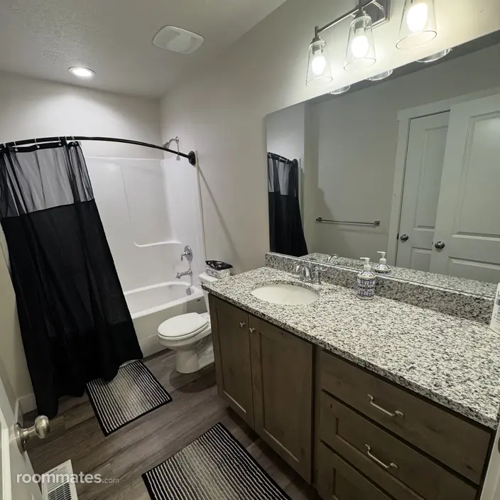 Room for rent in Santaquin, UT $700, townhouse