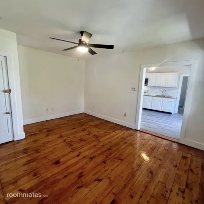 Room for rent in Clinton, MA $1000, apartment
