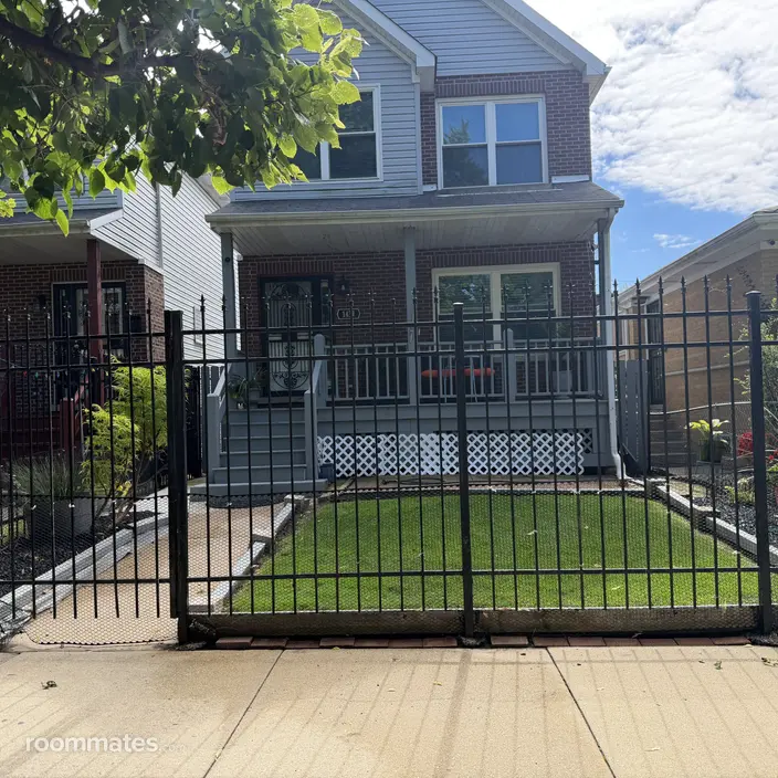 Room for rent in Chicago, IL $850, house