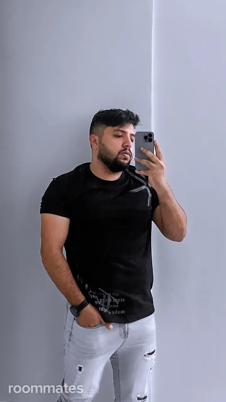 Profile photo 2 of 4