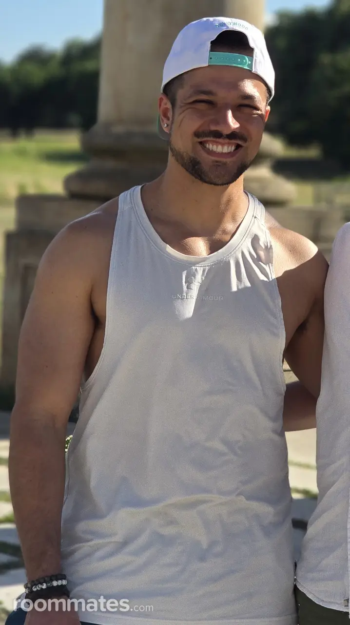 Profile photo 4 of 5