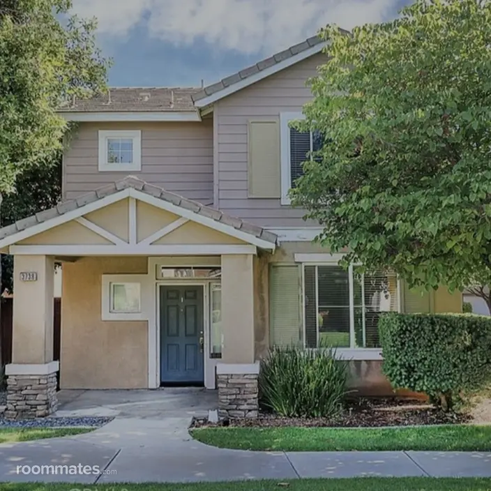 Room for rent in Riverside, CA $800, house