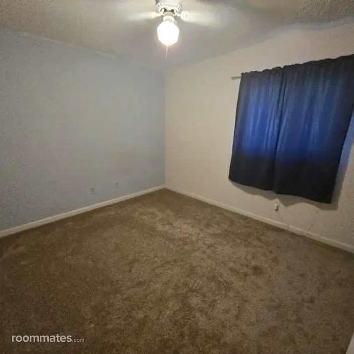 Room for rent in Jacksonville, FL $700, townhouse