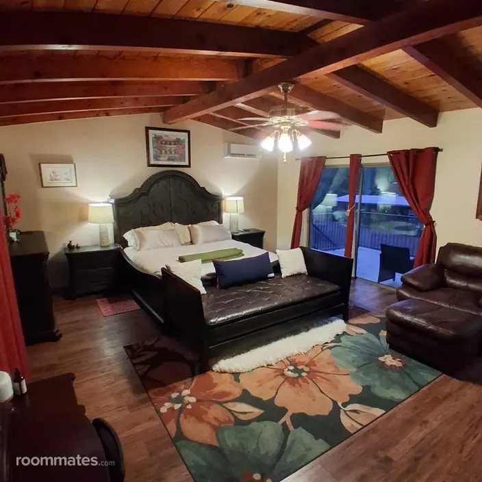 Room for rent in Tucson, AZ $850, house