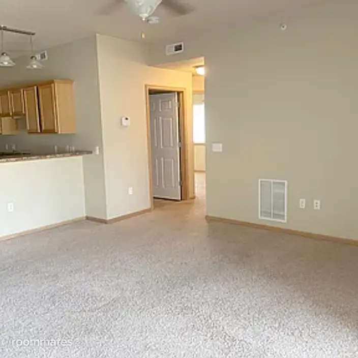 Room for rent in North Liberty, IA $600, apartment