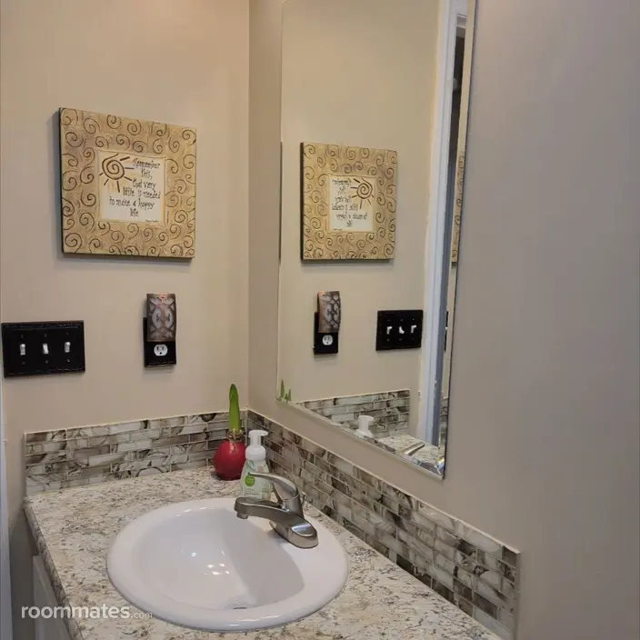 Room for rent in Newnan, GA $750, house
