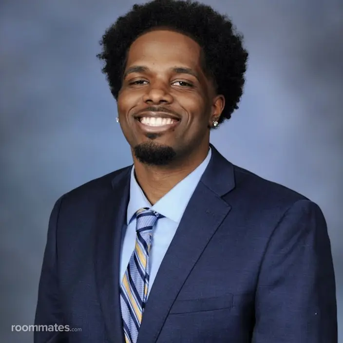 Roommate looking Bakersfield, CA, $1200