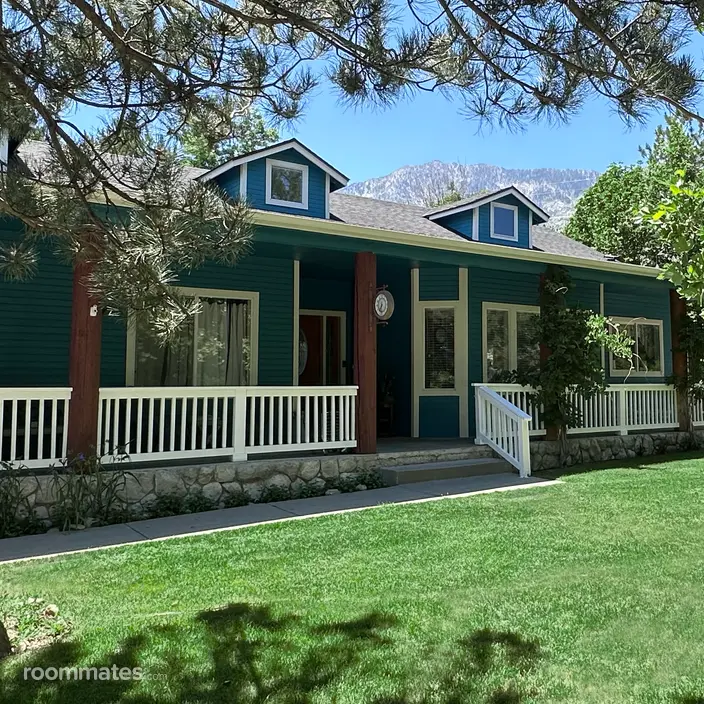 Room for rent in Gardnerville, NV $800, house