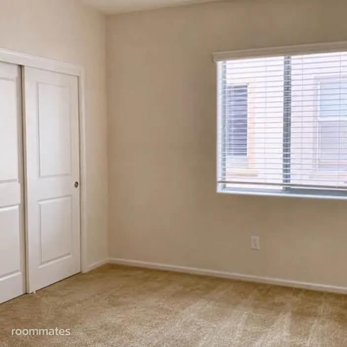 Room for rent in Henderson, NV $800, house