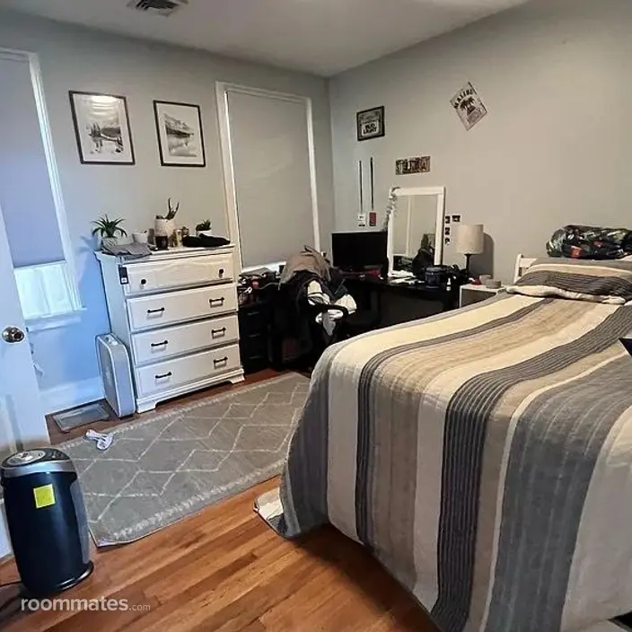 Room for rent in Boston, MA $1000, townhouse