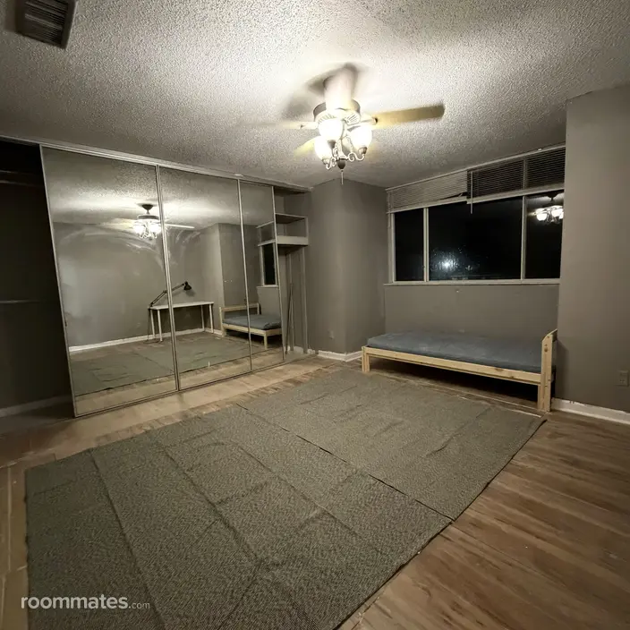 Room for rent in West Palm Beach, FL $880, townhouse