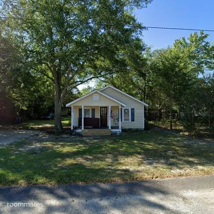 Room for rent in West Columbia, SC $500, house