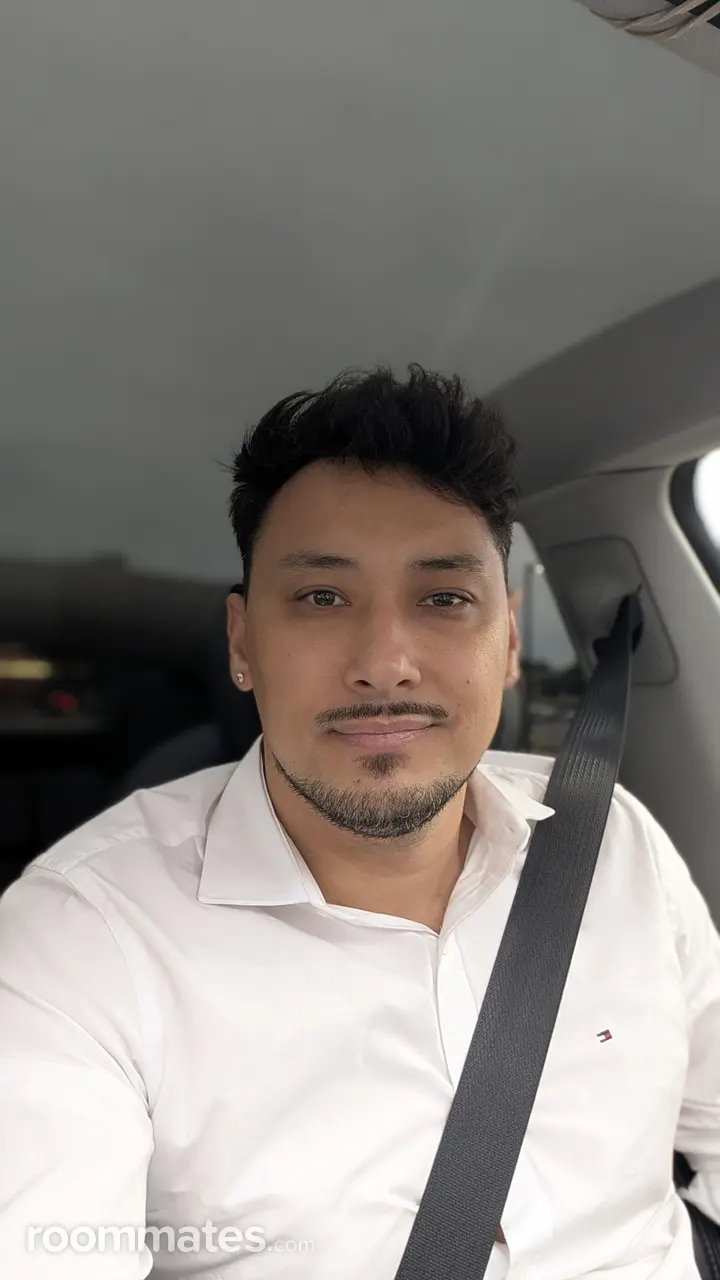 Profile photo 6 of 6