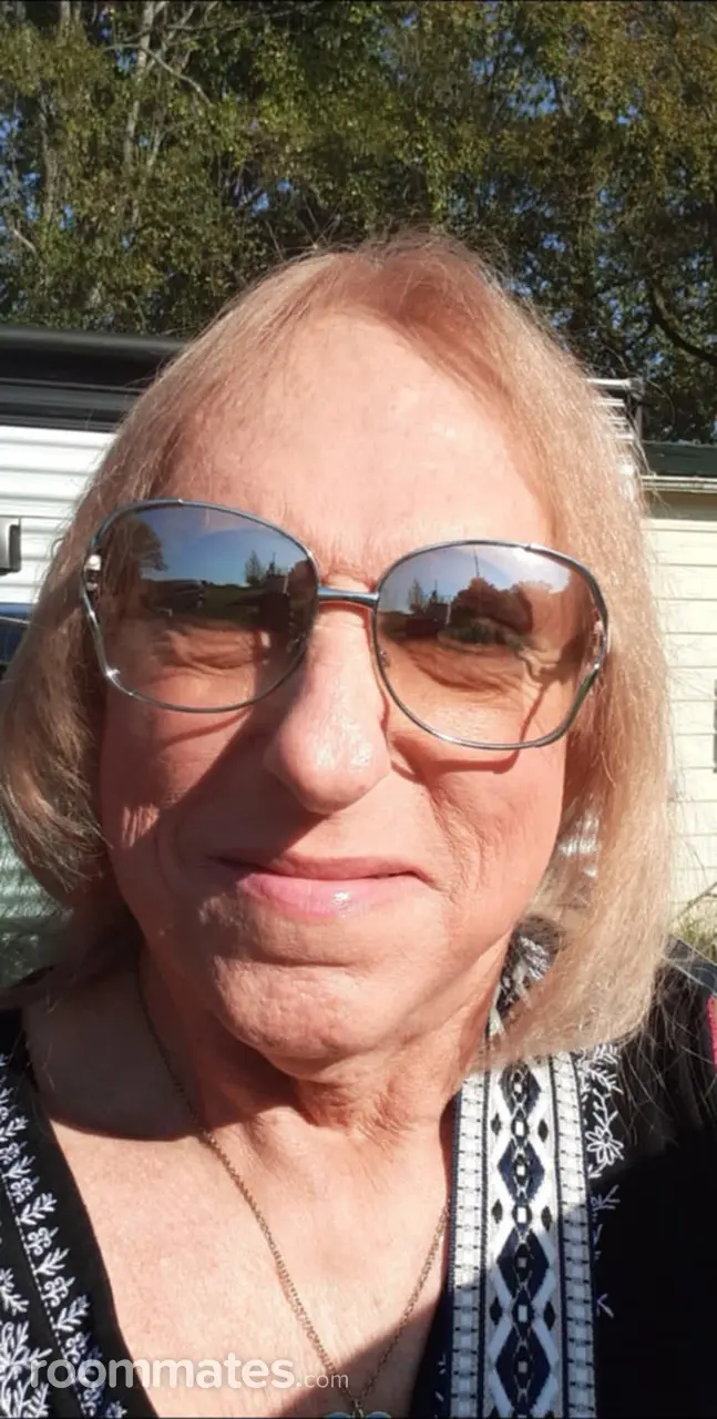 Profile photo 5 of 10