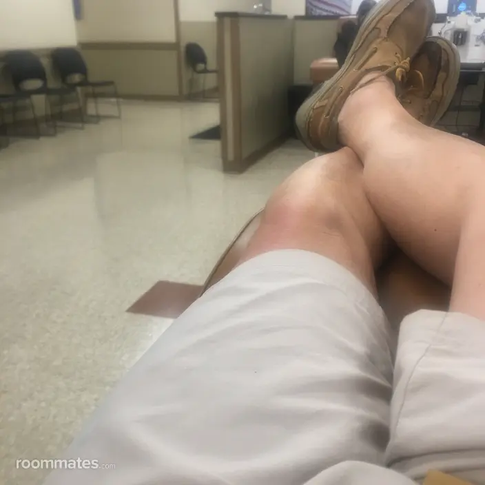 Roommate looking Orlando FL, $2000