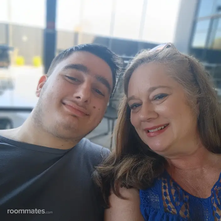 Roommate looking Winston-Salem, NC, $1000