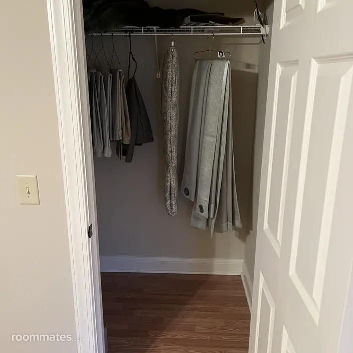 Room for rent in Gray, TN $800, condo