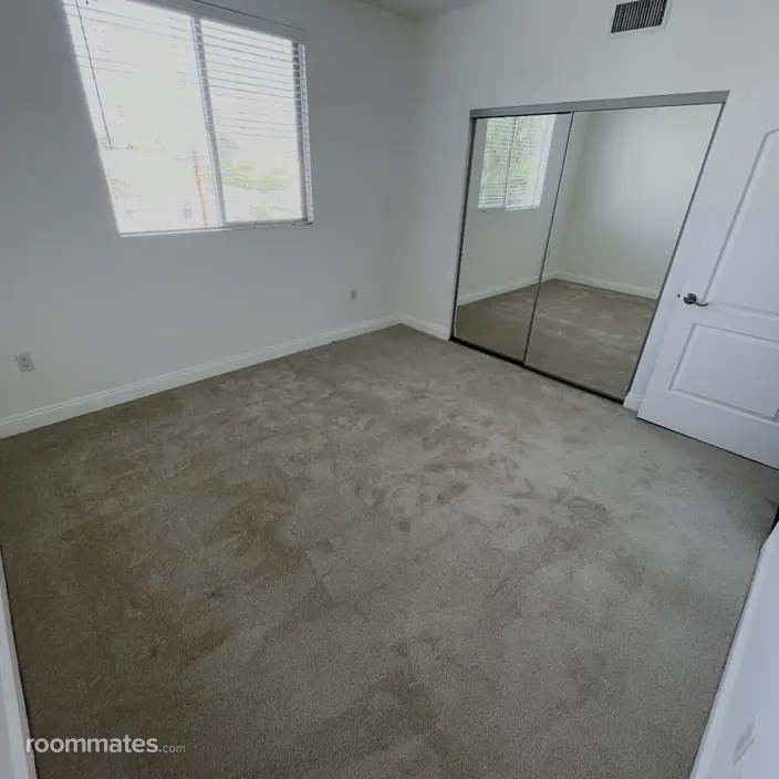 Room for rent in North Hollywood, CA $1300, apartment