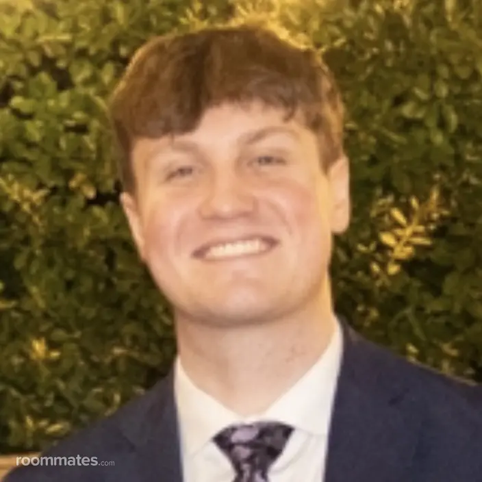 Roommate looking Nashua, NH, $1700