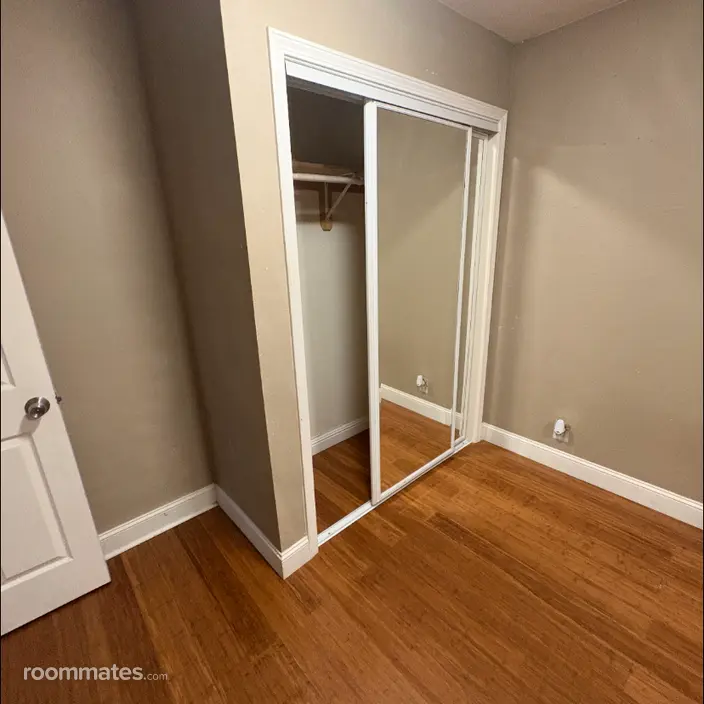 Room for rent in Rancho Cordova, CA $1050, house
