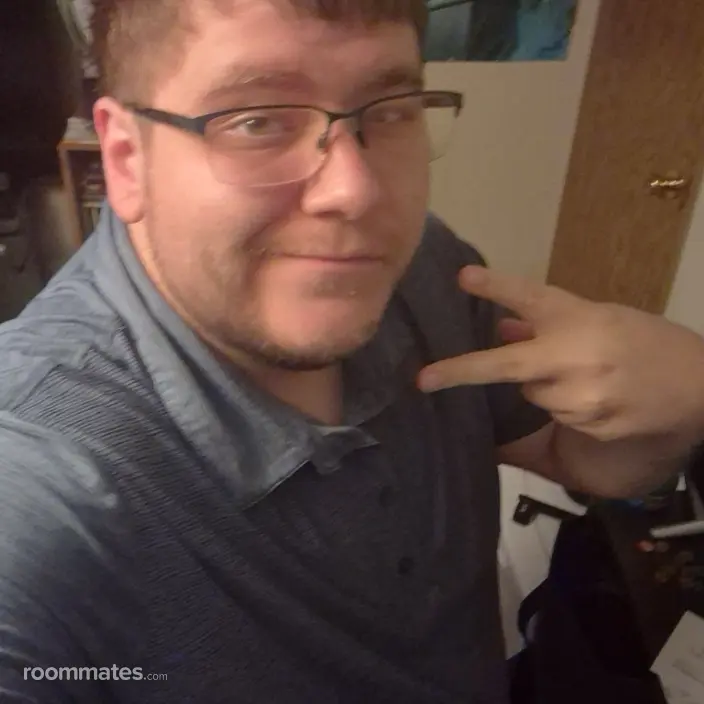 Roommate looking Lowell, MI, $700