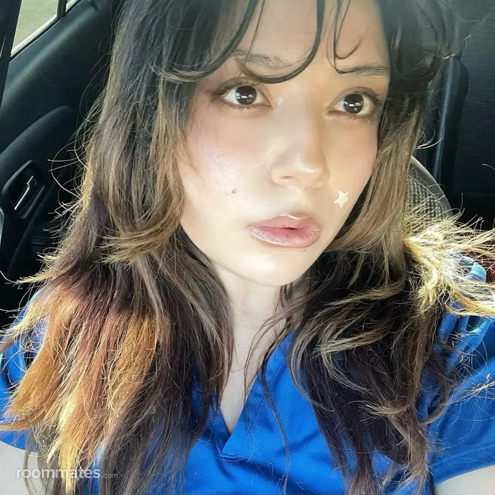 Roommate looking Victorville, CA, $600
