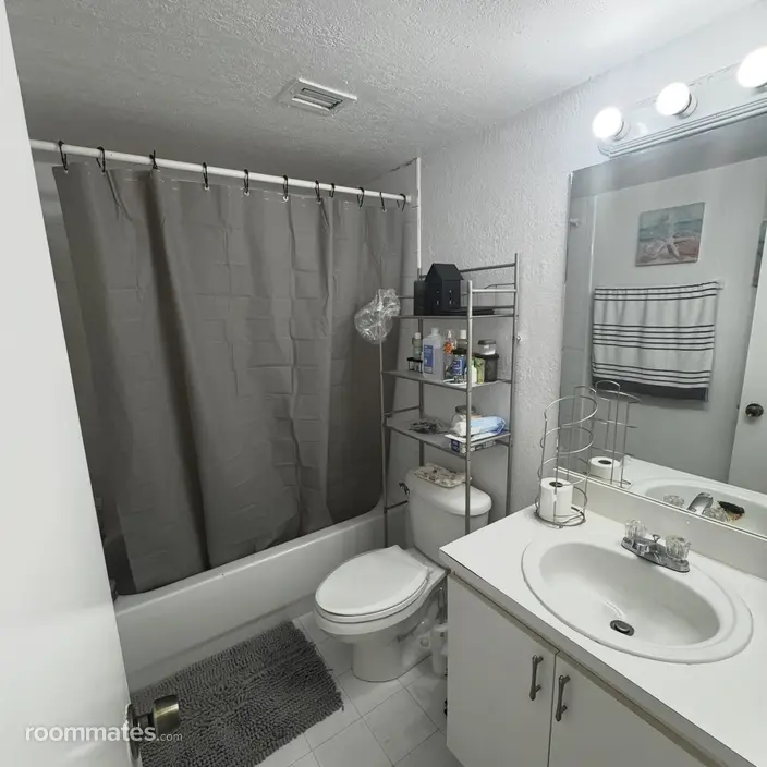 Room for rent in Miami, FL $1050, apartment