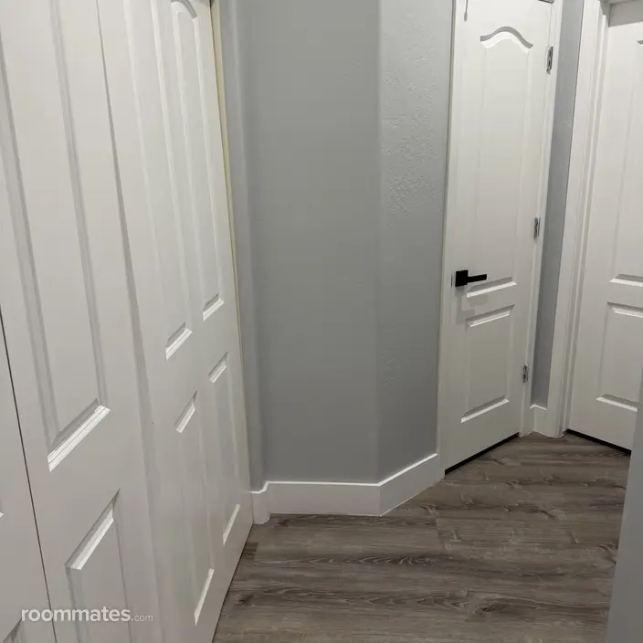 Room for rent in Chandler, AZ $650, condo