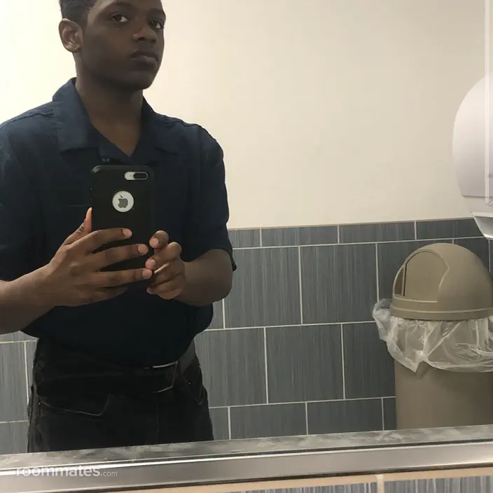 Roommate looking Marcus Hook, PA, $700