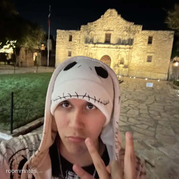 Roommate looking San Antonio, TX, $700