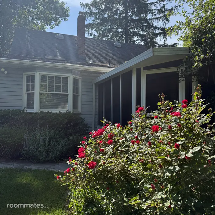 Room for rent in Mount Holly, NJ $1300, house