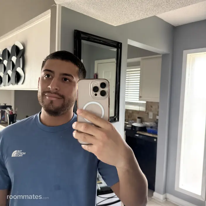 Roommate looking Camp Pendleton, CA, $1200
