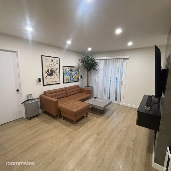Room for rent in Venice, CA $1500, house