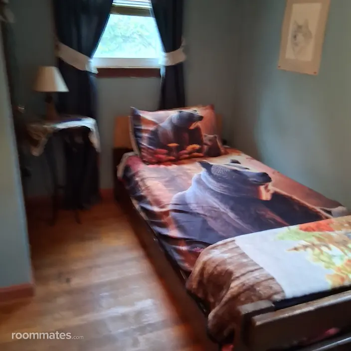 Room for rent in Chicopee, MA $650, house
