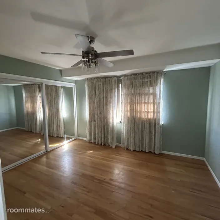 Room for rent in Chula Vista, CA $1100, house